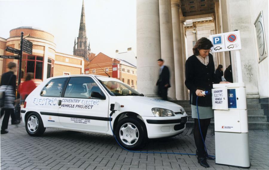  Peugeot 106 1996 года  (фото 2 из 15)